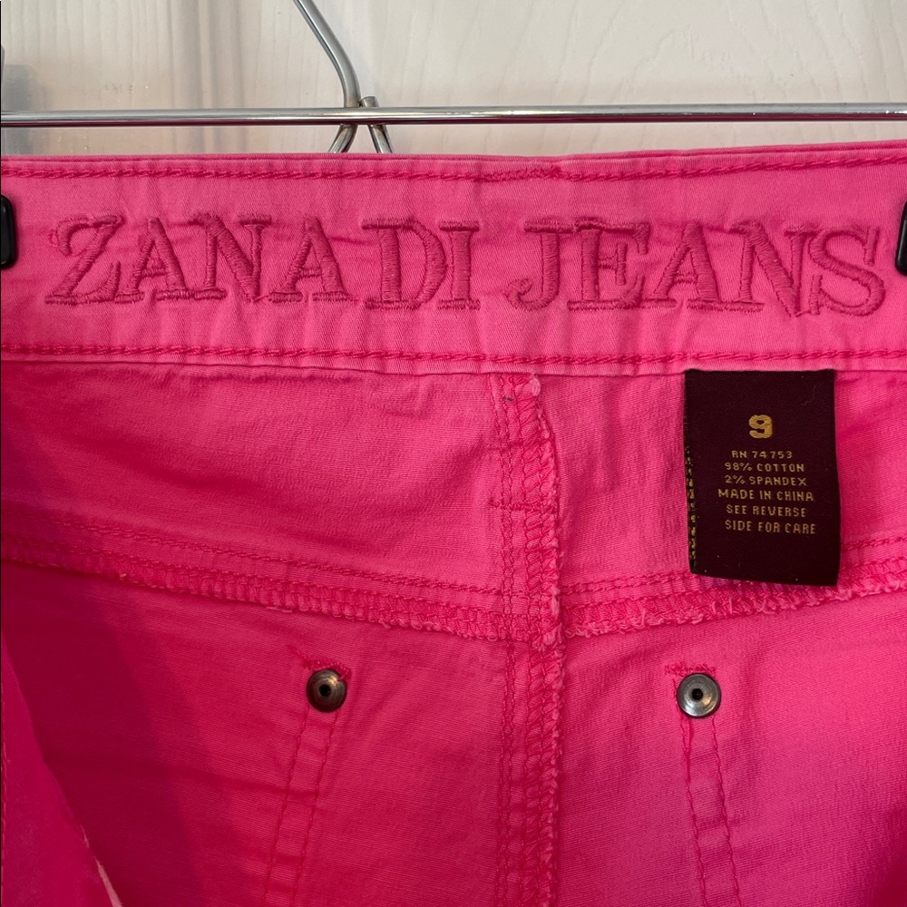 Zanadi Low Rise Shorts - Picture 3 of 3